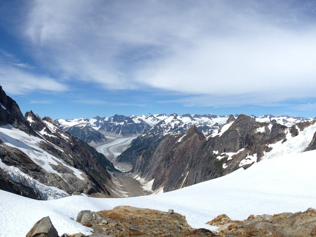 a snow covered mountain